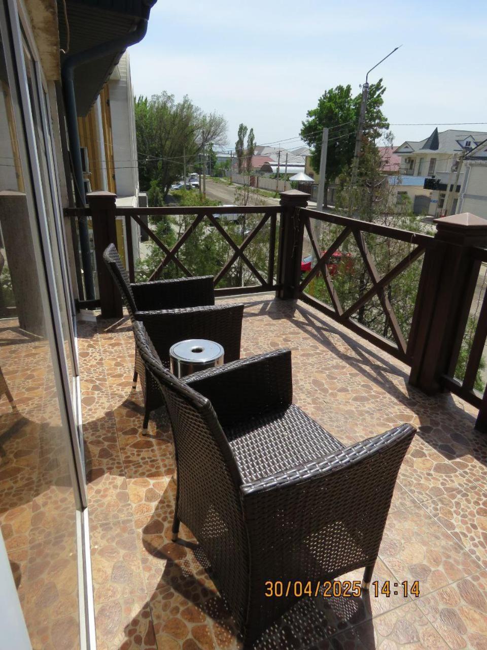Pride Hotel Taraz Exterior photo